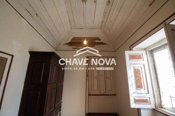 QUINTA HISTÓRICA COM CHALET DE CHARME DO INÍCIO DO SÉCULO XIX A 70KM DE LISBOA