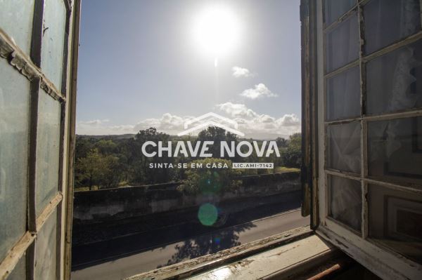 QUINTA HISTÓRICA COM CHALET DE CHARME DO INÍCIO DO SÉCULO XIX A 70KM DE LISBOA