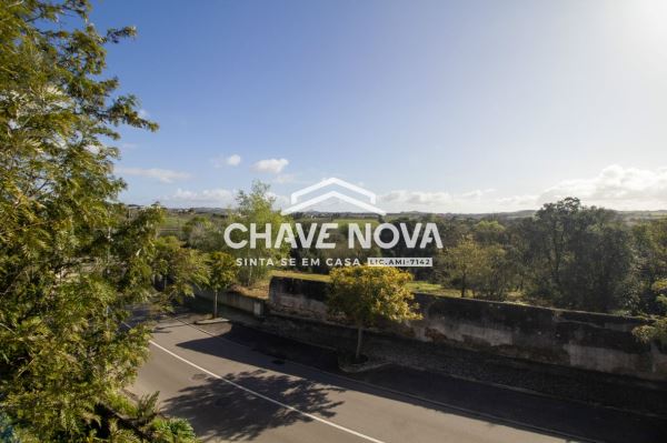 QUINTA HISTÓRICA COM CHALET DE CHARME DO INÍCIO DO SÉCULO XIX A 70KM DE LISBOA