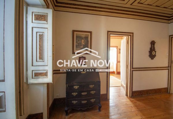 QUINTA HISTÓRICA COM CHALET DE CHARME DO INÍCIO DO SÉCULO XIX A 70KM DE LISBOA
