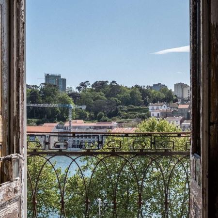 Fantástico apartamento t1+1 com vista rio