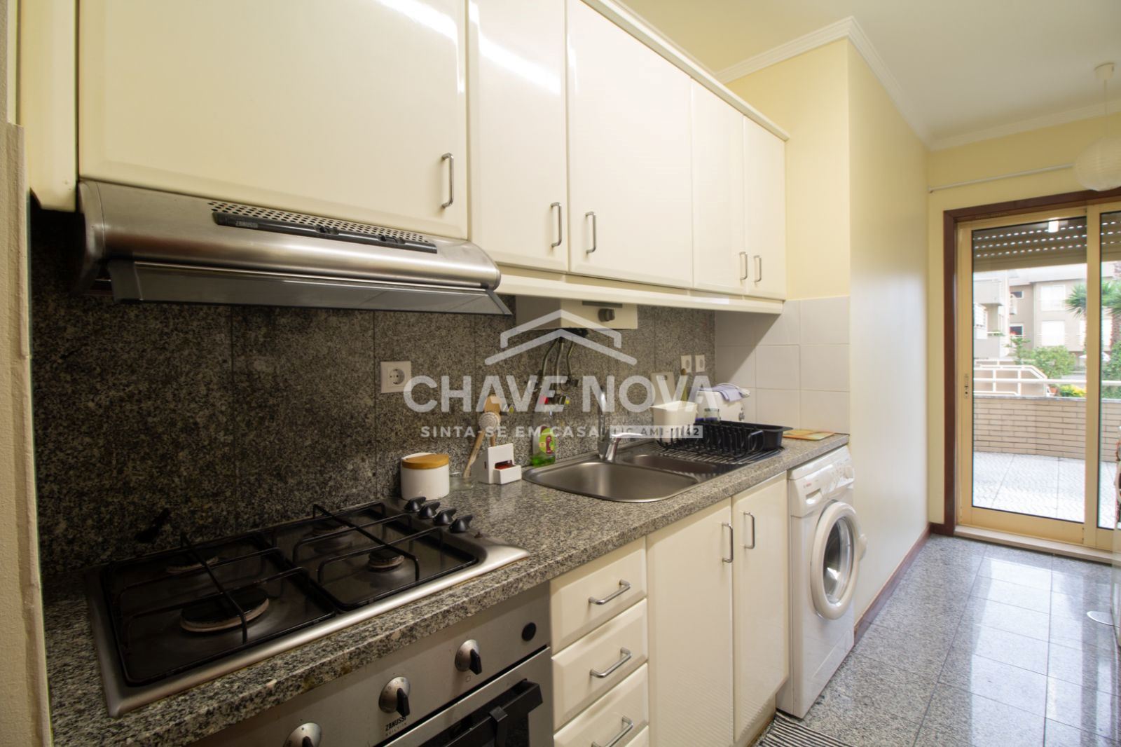 Apartamento T1 em Salgueiros vista mar