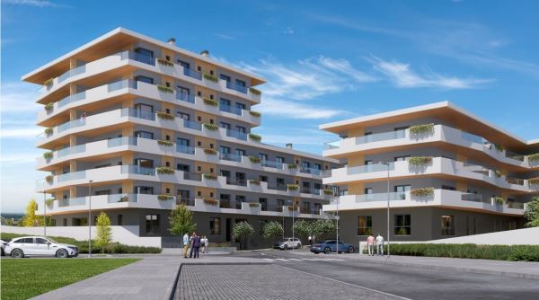 Apartamento T4 com terraço em Ramalde