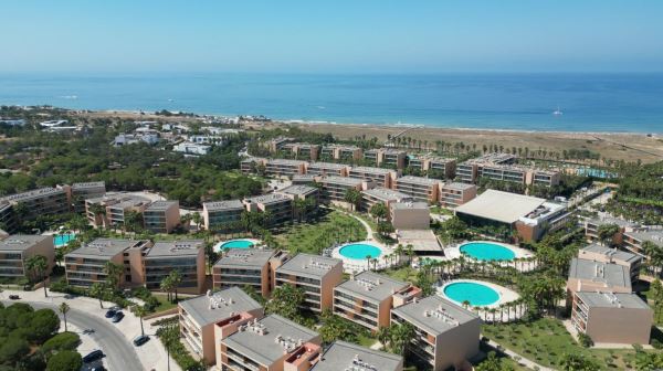 Luxuosa Moradia de V4 na Herdade dos Salgados com Piscina - Albufeira