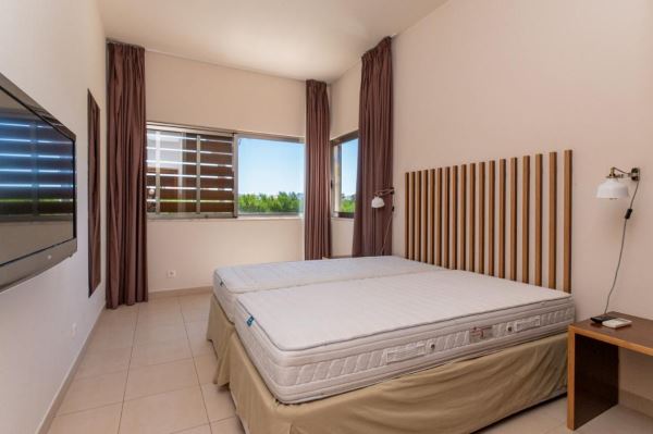 Luxuosa Moradia de V4 na Herdade dos Salgados com Piscina - Albufeira