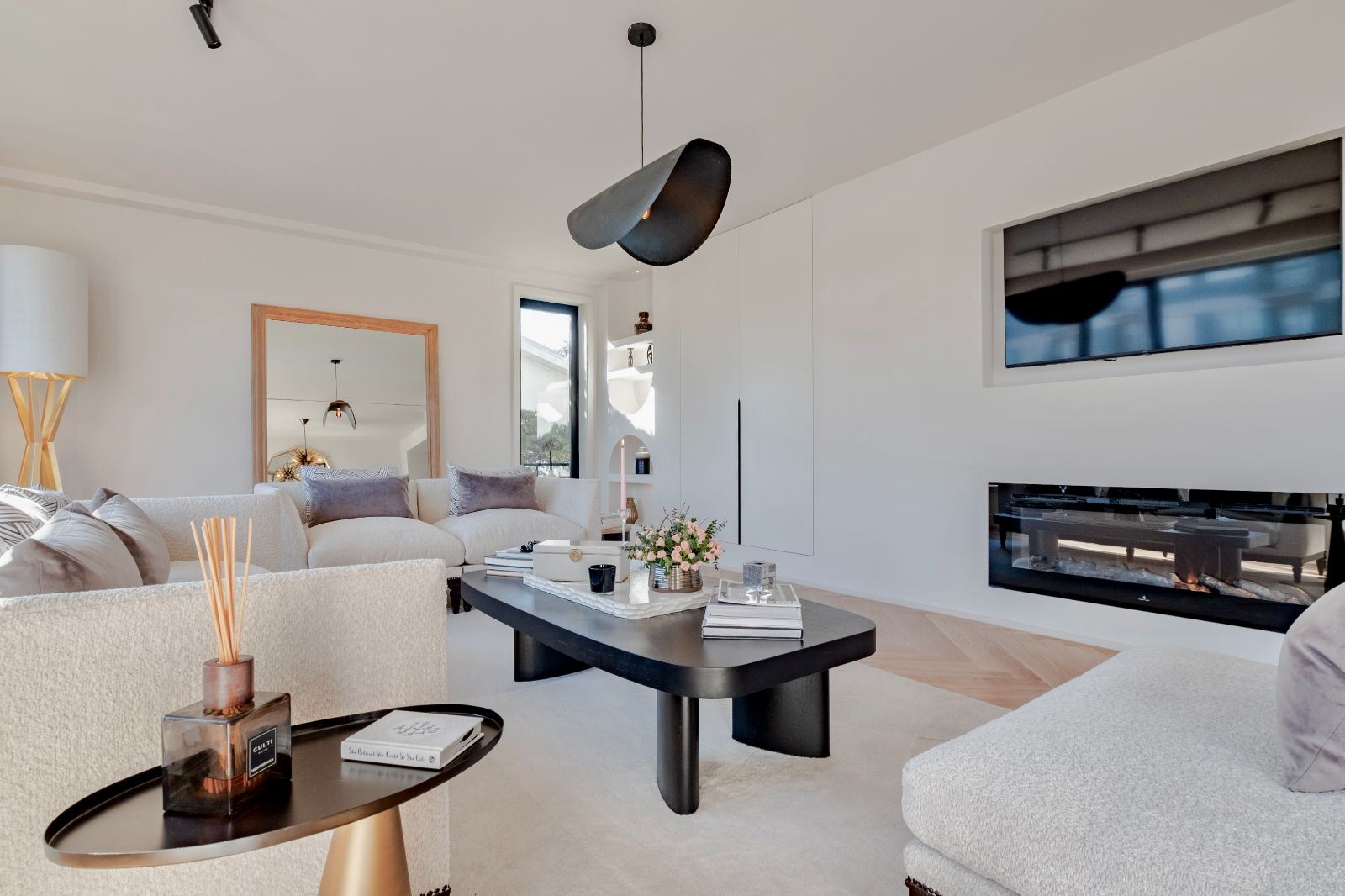 Apartamento T4 com varanda na Boavista