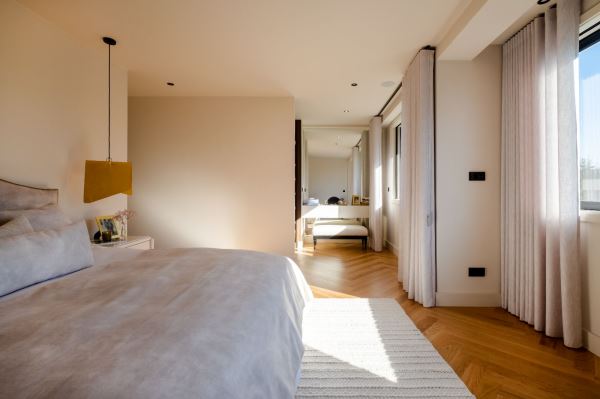 Apartamento T4 com varanda na Boavista