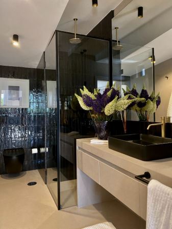 Apartamento T4 com varanda na Boavista