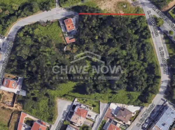 Terreno à venda em Pedroso!
