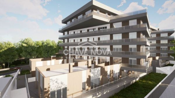 Apartamento T2 Novo C/ 2 Lugares de Garagem em Oliveira de Azemeis