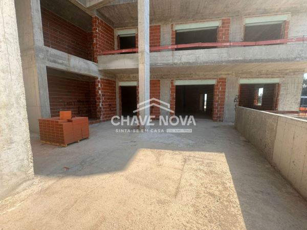 Apartamento T3 Novo C/ 4 Lugares de Garagem em Oliveira de Azemeis