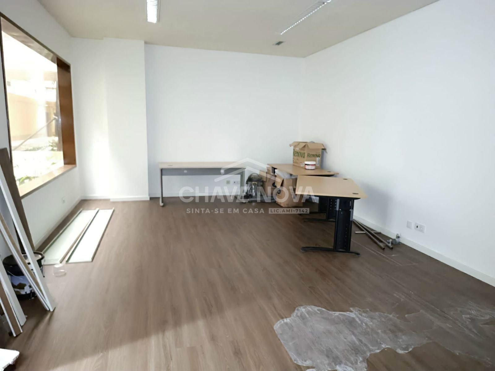 Escritório para Venda em Lordelo do Ouro e Massarelos Foto 6