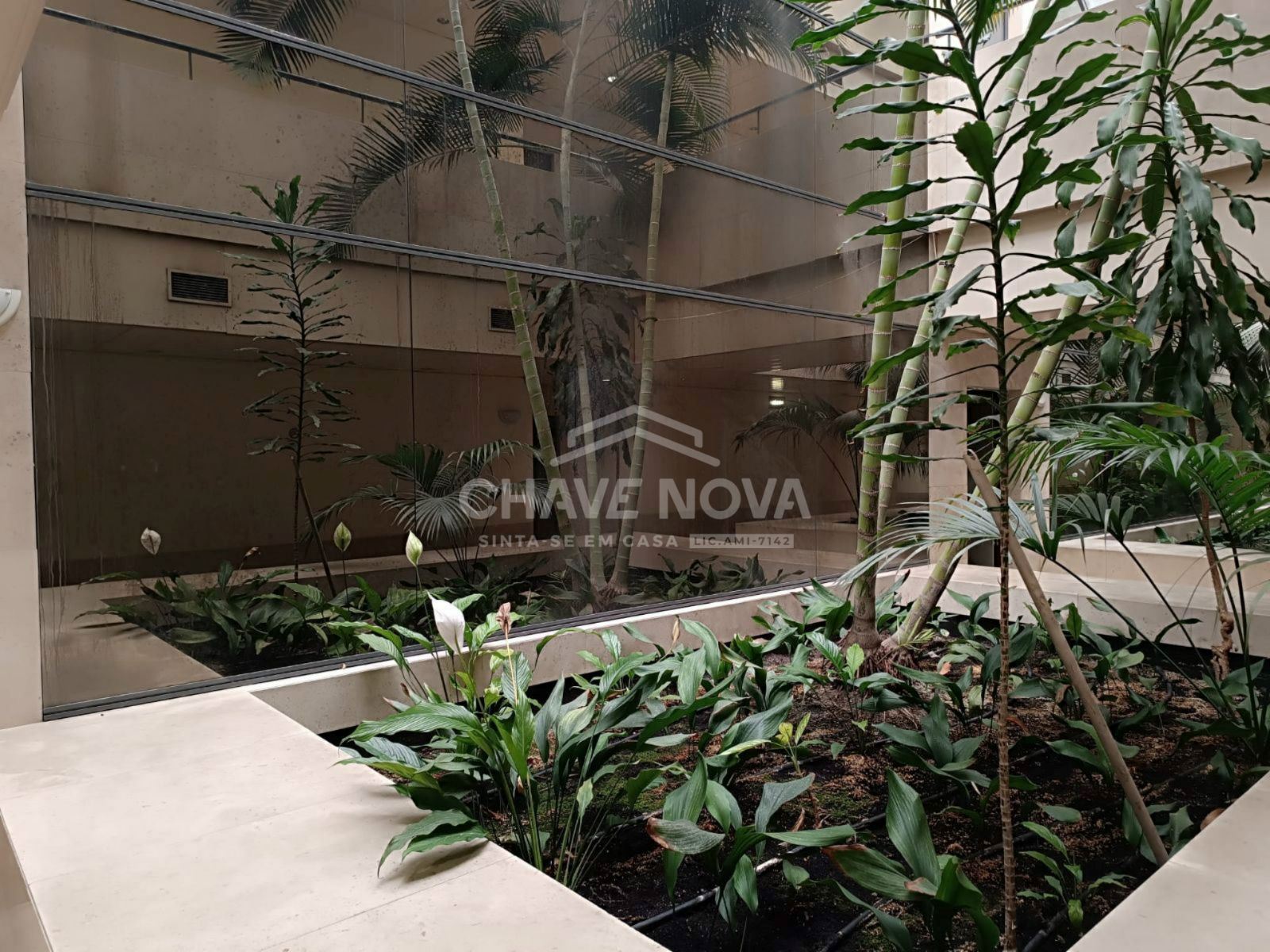 Escritório para Venda em Lordelo do Ouro e Massarelos Foto 7