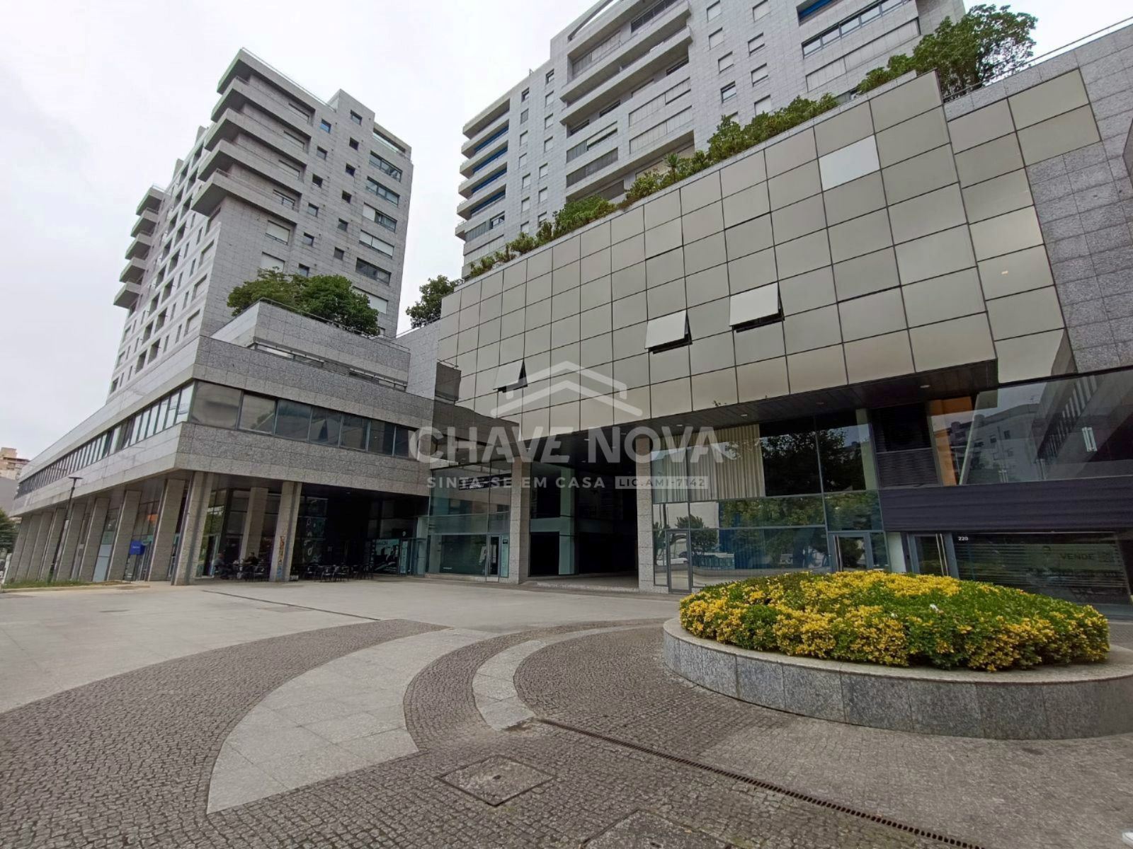 Escritório para Venda em Lordelo do Ouro e Massarelos Foto 10