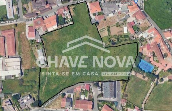 Land for sale in Vila Nova de Gaia, Portugal — €890,000