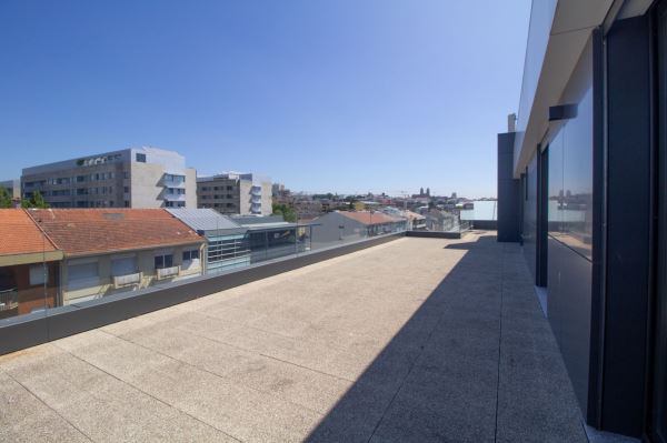 Penthouse T4 com Terraço na Avenida da Boavista