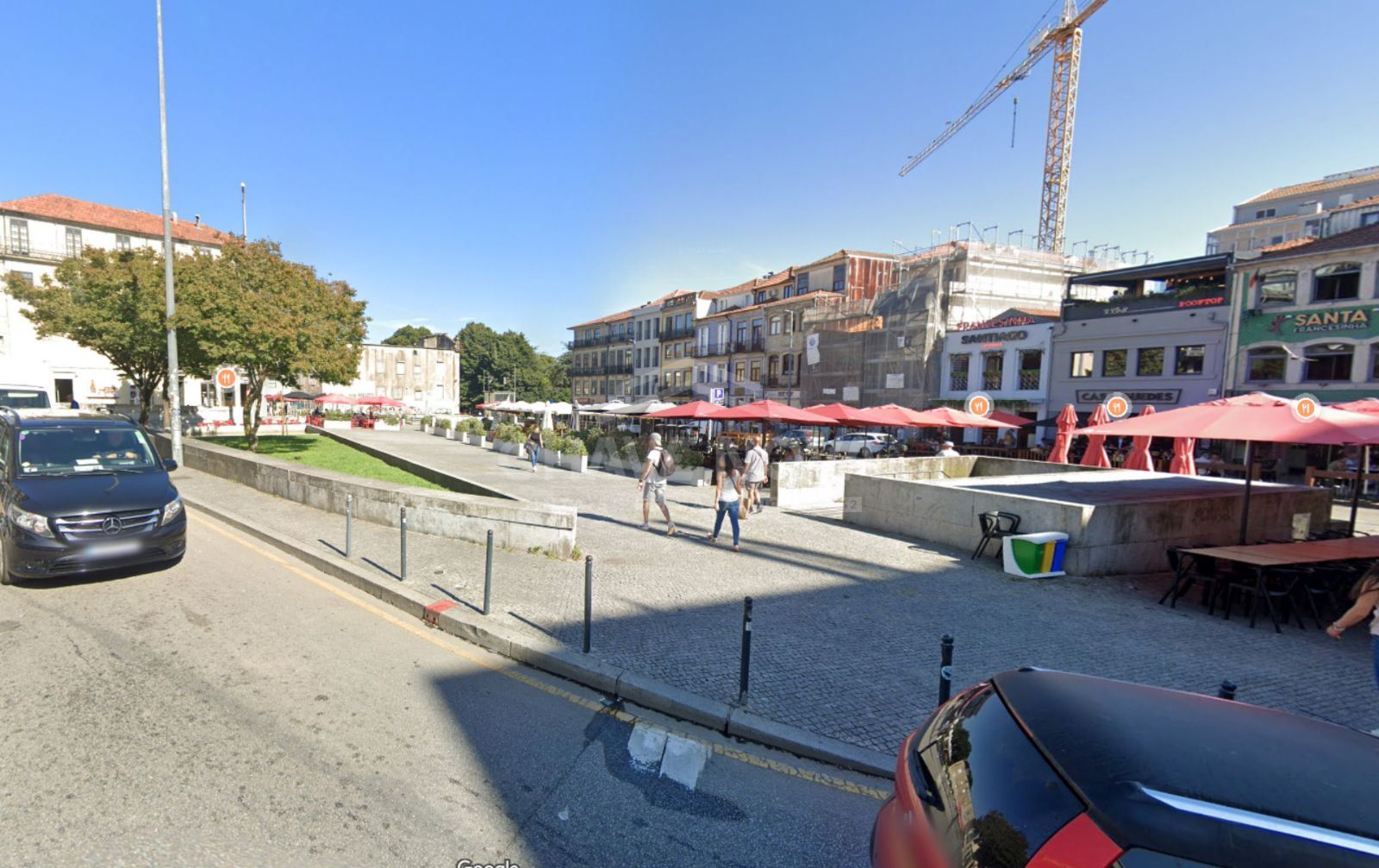 Restaurante para trespasse à Praça dos Poveiros
