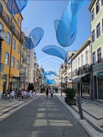 Restaurante para trespasse à Praça dos Poveiros
