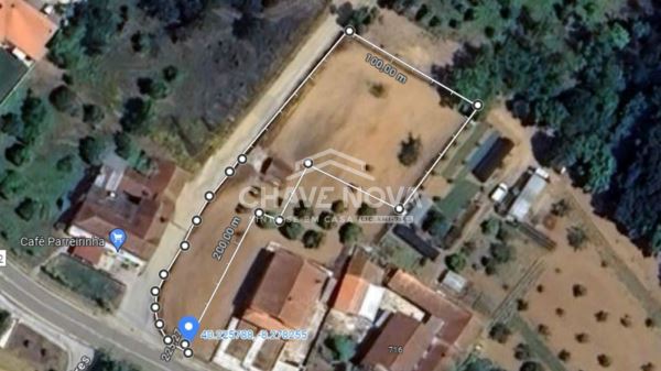 Vende-se terreno localizado em Arrifana,  junto à Estrada Nacional 2