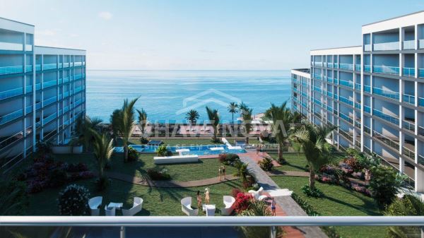 Apartamento T2 de luxo na primeira linha do mar na estrada monumental (Funchal)