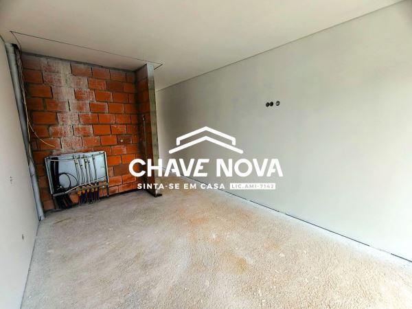 Moradia T4 localizada em Espinho/Anta.