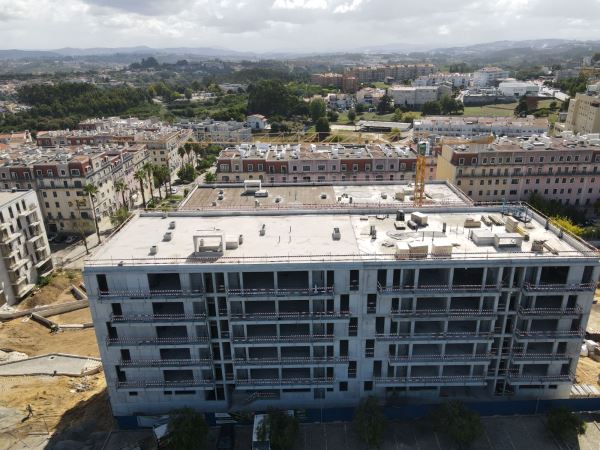 Apartamento T1 Novo c/ Lugar de Garagem em Oliveira do Douro