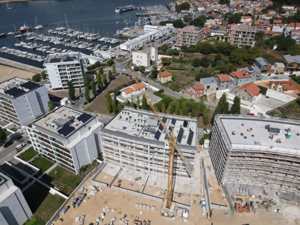 Apartamento T1 Novo c/ Lugar de Garagem em Canidelo