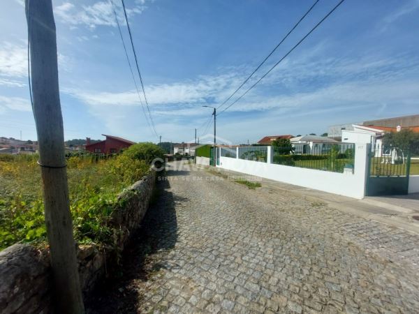 Land for sale in Santa Maria da Feira, Portugal — €135,000