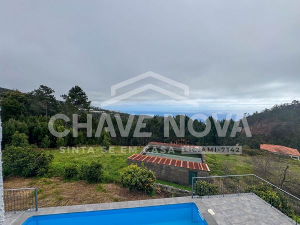 Moradia T3 Isolada na Calheta c/ Piscina para Venda