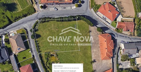 Land for sale in Santa Maria da Feira, Portugal — €132,500