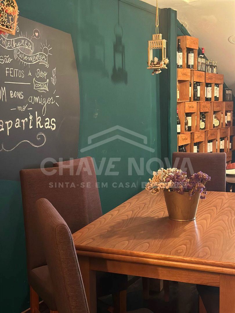 Trespasse de restaurante de tapas na Baixa do Porto 