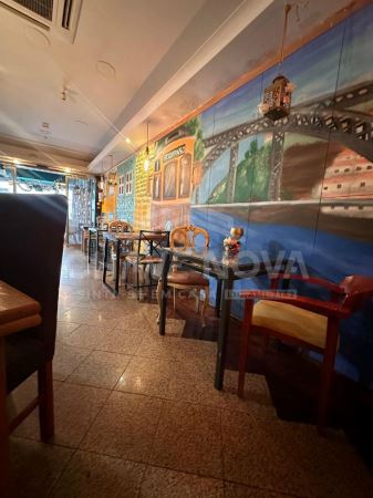 Trespasse de restaurante de tapas na Baixa do Porto 