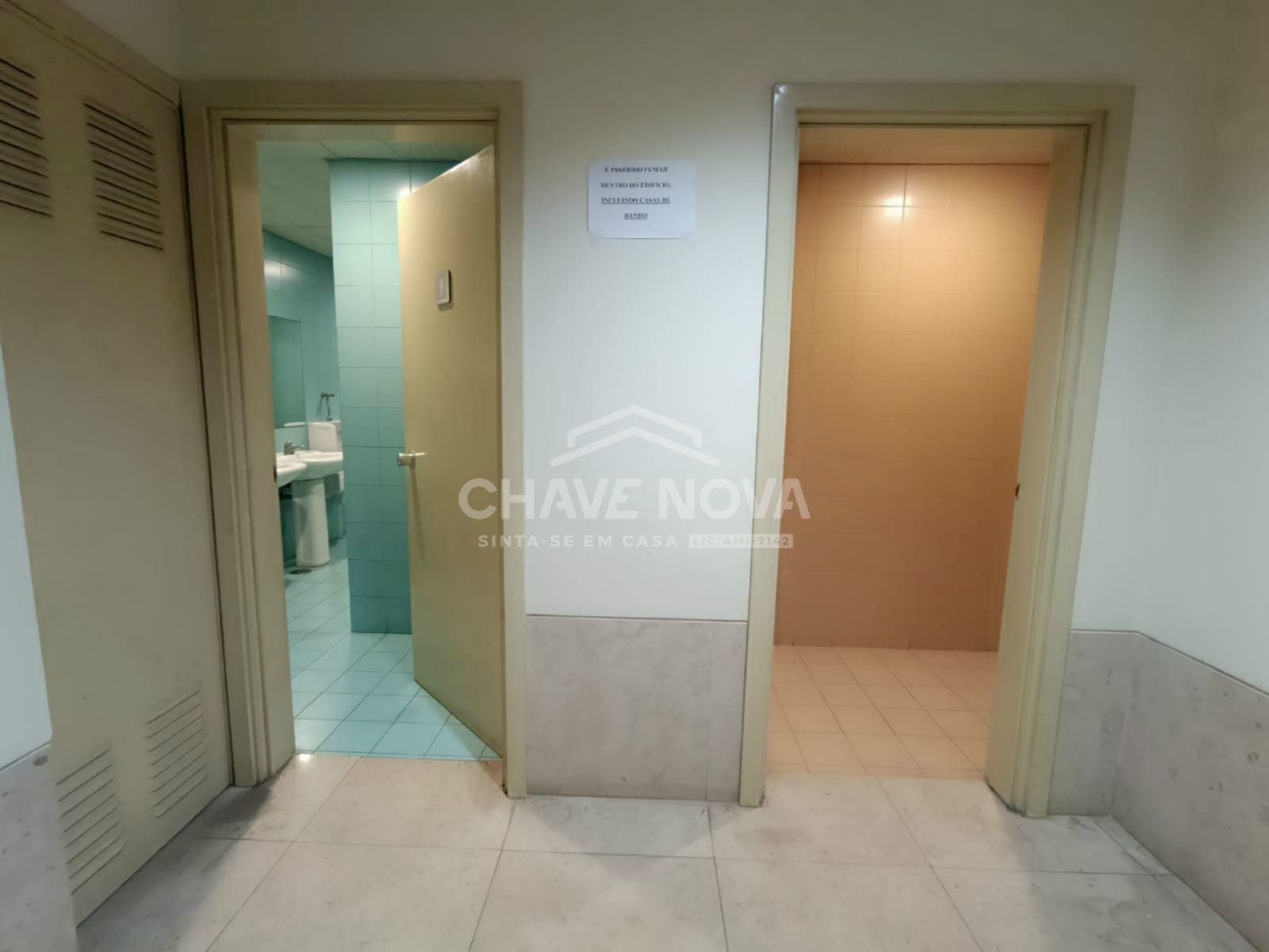 Escritório para Venda em Lordelo do Ouro e Massarelos Foto 18