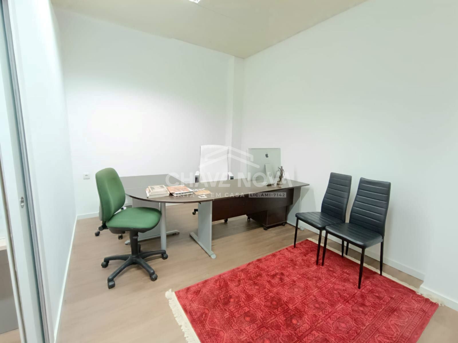 Escritório para Venda em Lordelo do Ouro e Massarelos Foto 4