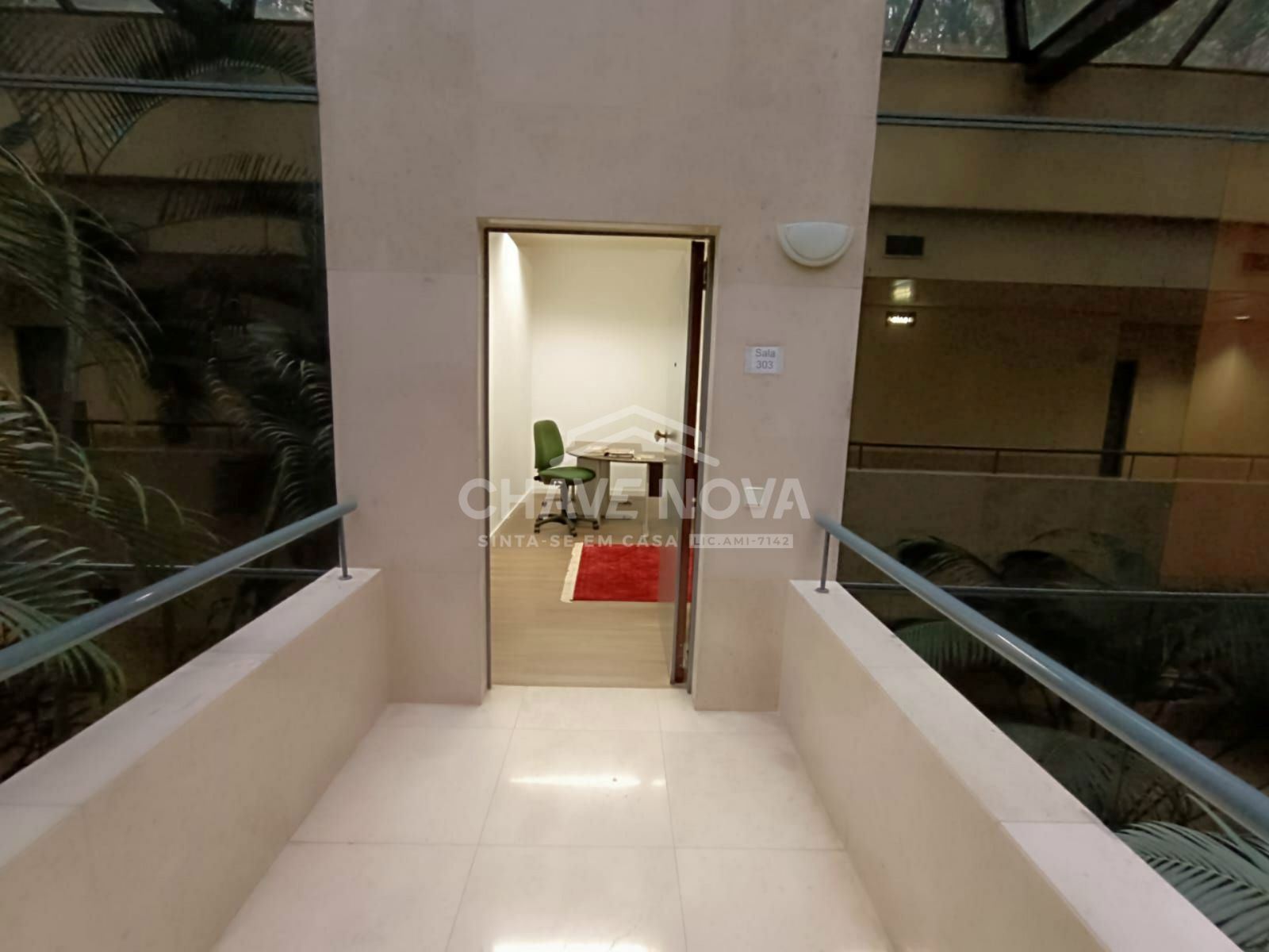 Escritório para Venda em Lordelo do Ouro e Massarelos Foto 11