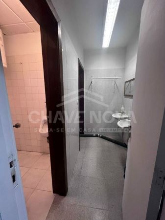 Espaço comercial - Lavandaria self-service para Trespasse em Sra da Hora - Matosinhos