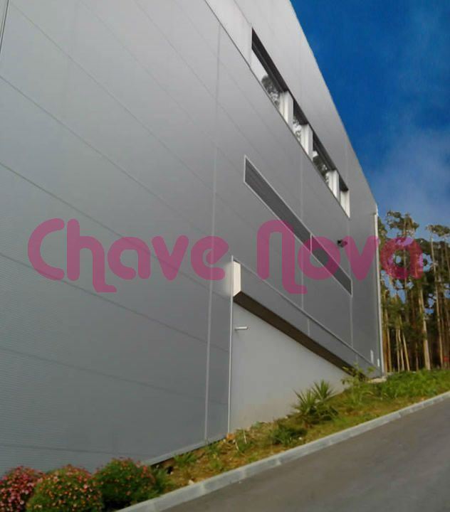 Armazém para Arrendamento em Sandim, Olival, Lever e Crestuma