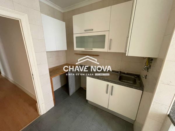 Apartamento T3 Renovado nas Avenidas Novas, Lisboa.