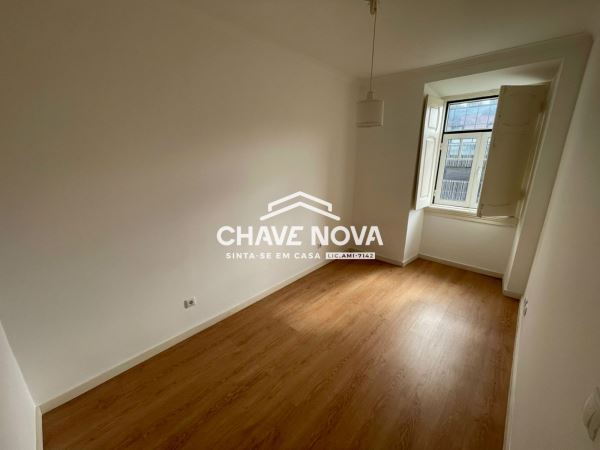 Apartamento T3 Renovado nas Avenidas Novas, Lisboa.