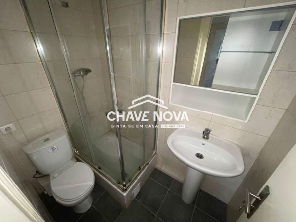 Apartamento T3 Renovado nas Avenidas Novas, Lisboa.