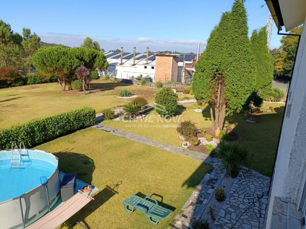 Moradia isolada T3, c/terreno ajardinado  de 4000m2 . Barcelos