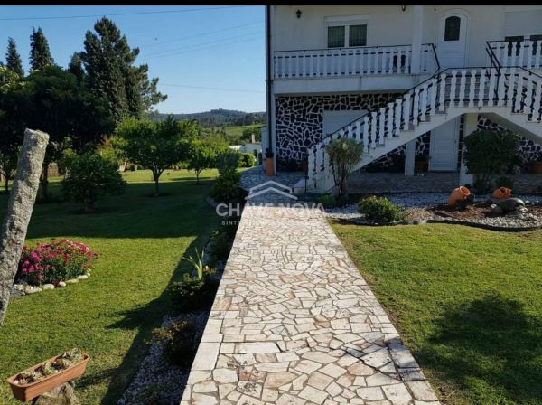 Moradia isolada T3, c/terreno ajardinado  de 4000m2 . Barcelos