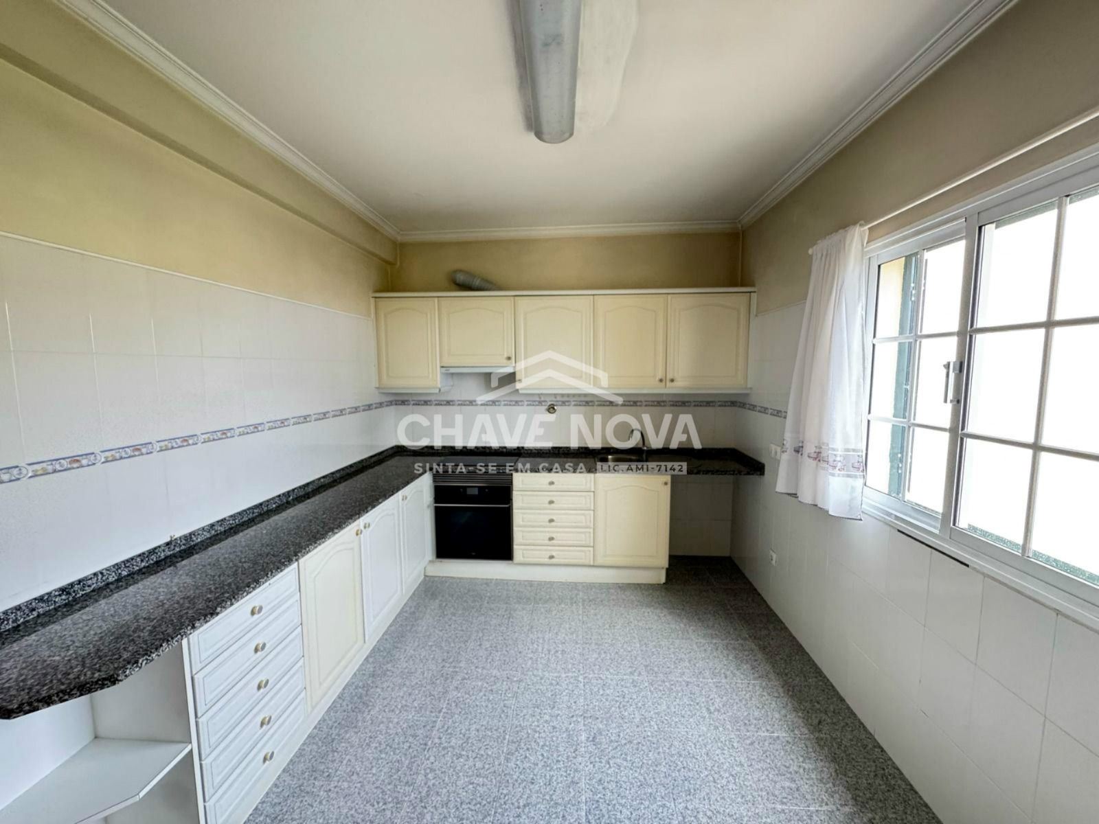 Moradia T3 para Venda em São Gonçalo