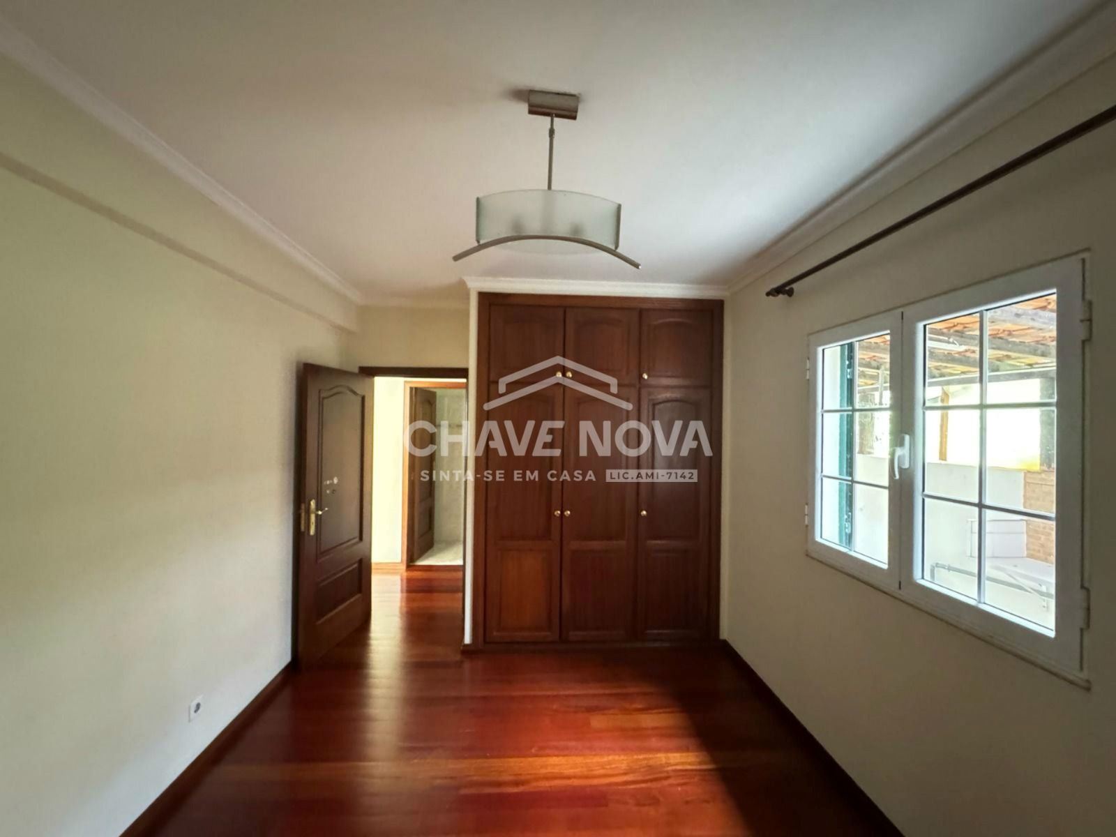 Moradia T3 para Venda em São Gonçalo