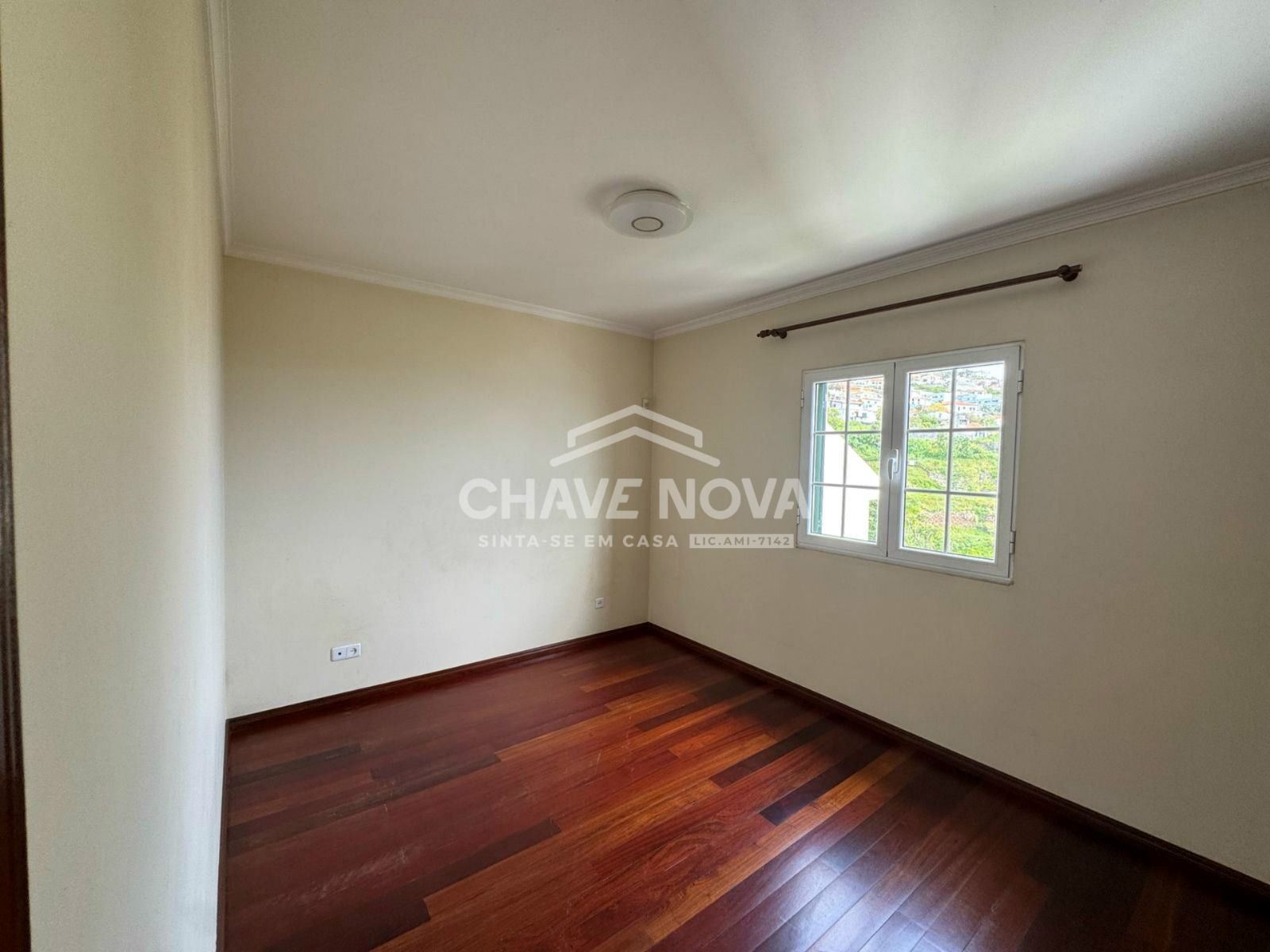 Moradia T3 para Venda em São Gonçalo