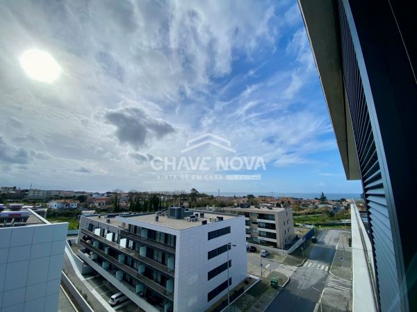 Apartamento T3 Novo c/ Lugar de Garagem Duplo em Canidelo 