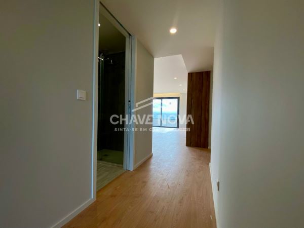 Apartamento T3 Novo c/ Lugar de Garagem Duplo em Canidelo 