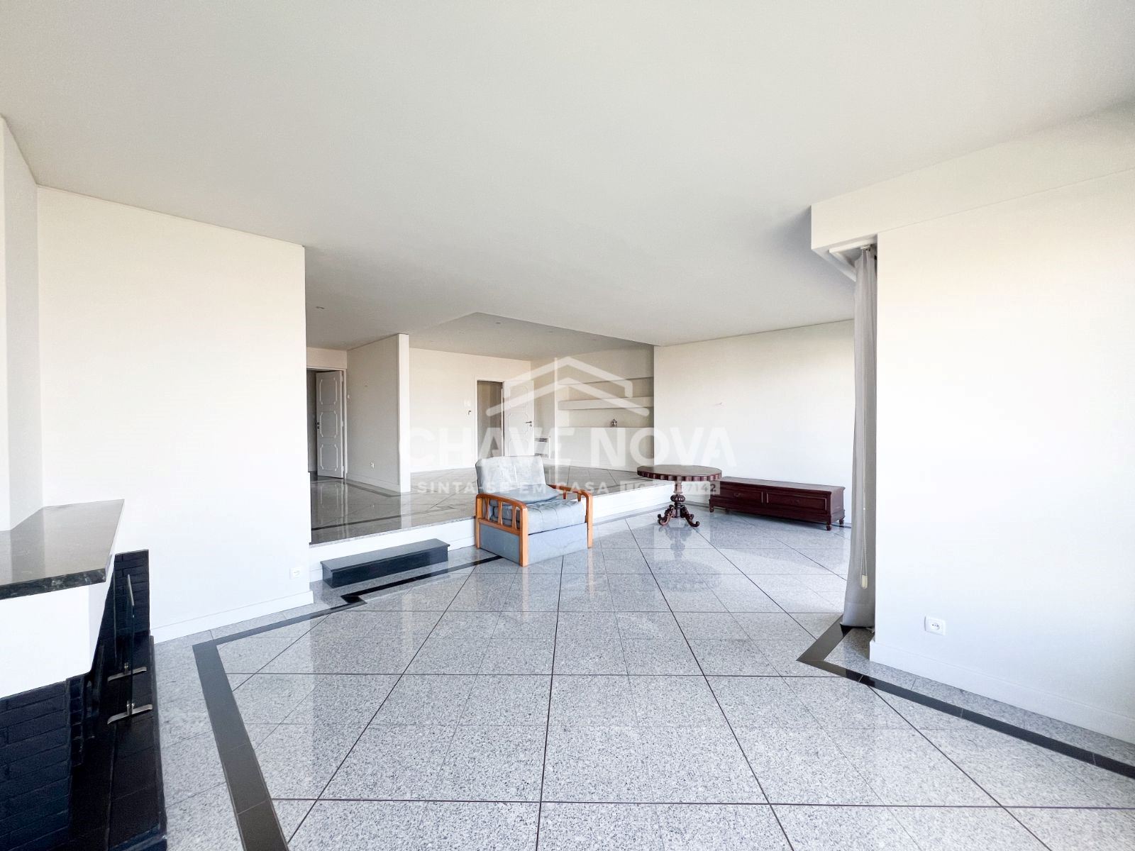 Arrendamento Apartamento T3+1 no Foco 