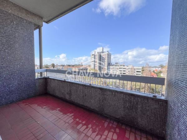 Arrendamento Apartamento T3+1 no Foco 