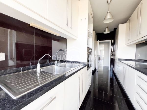 Arrendamento Apartamento T3+1 no Foco 